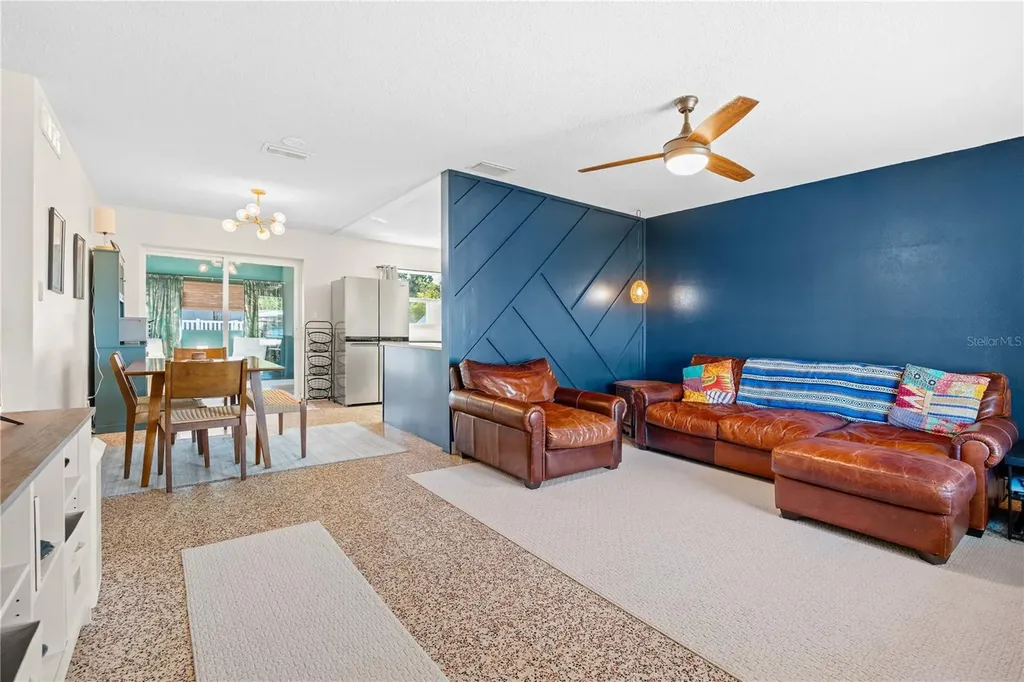 6227 Columbia Drive Bradenton FL 34207