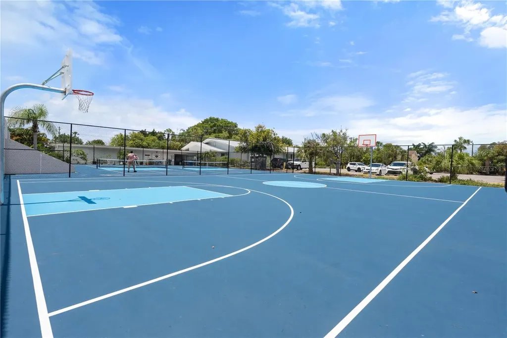6227 Columbia Drive Bradenton FL 34207