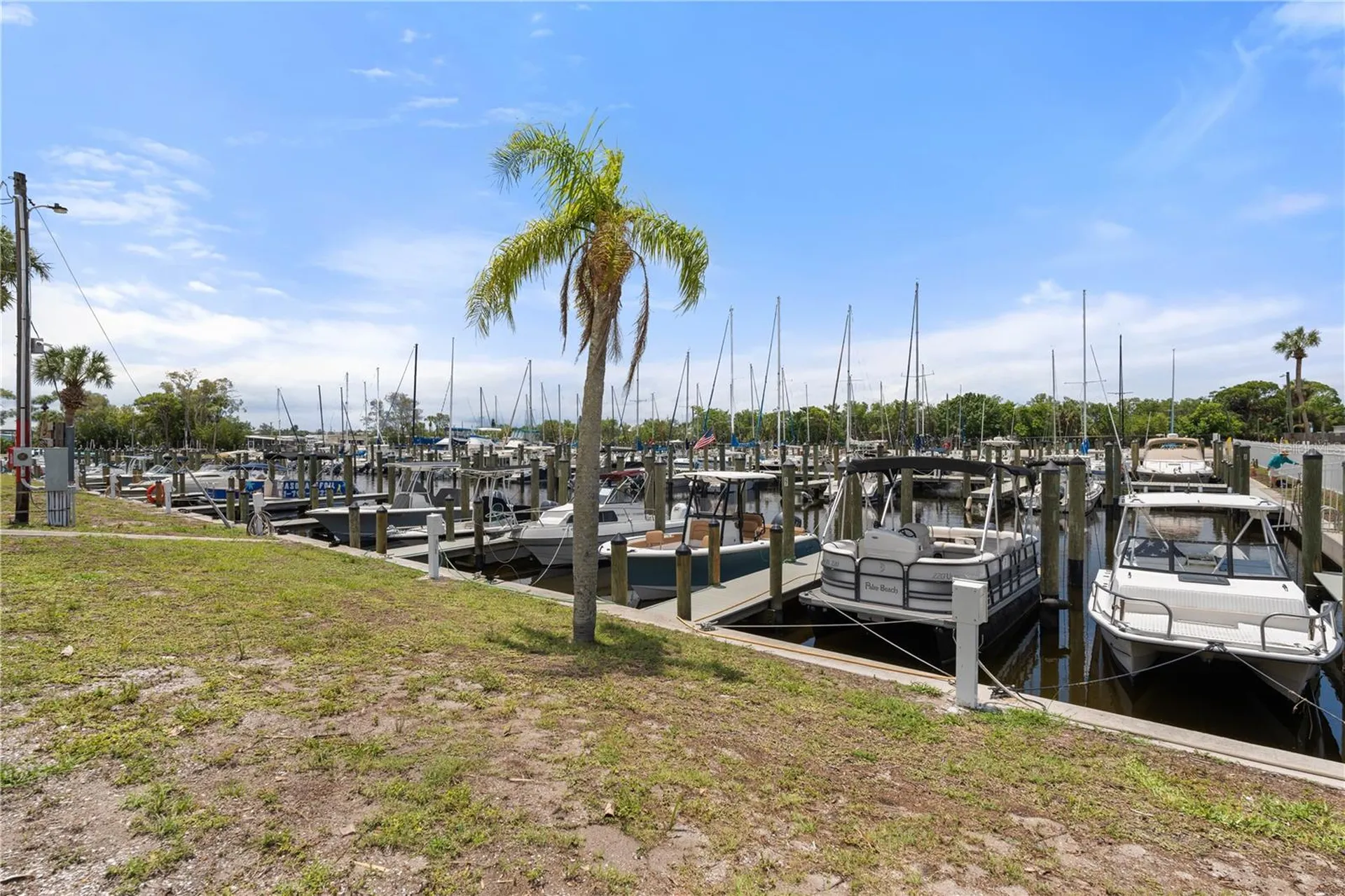 6227 Columbia Drive Bradenton FL 34207