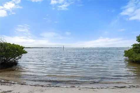 6227 Columbia Drive Bradenton FL 34207