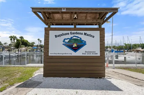 6227 Columbia Drive Bradenton FL 34207