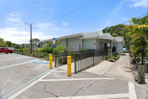 6227 Columbia Drive Bradenton FL 34207