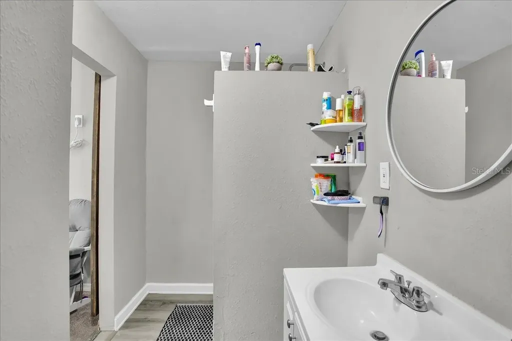 4017 Watson Road Tampa FL 33610