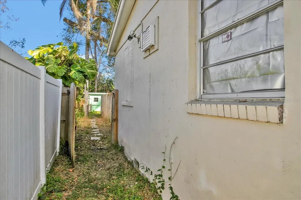4017 Watson Road Tampa FL 33610
