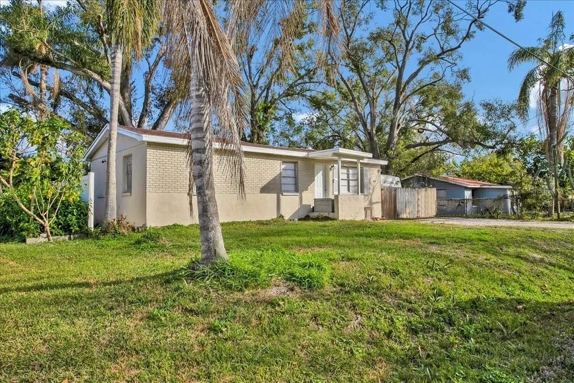 4017 Watson Road Tampa FL 33610