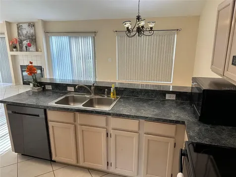 632 Heron Bay Drive Orlando FL 32825