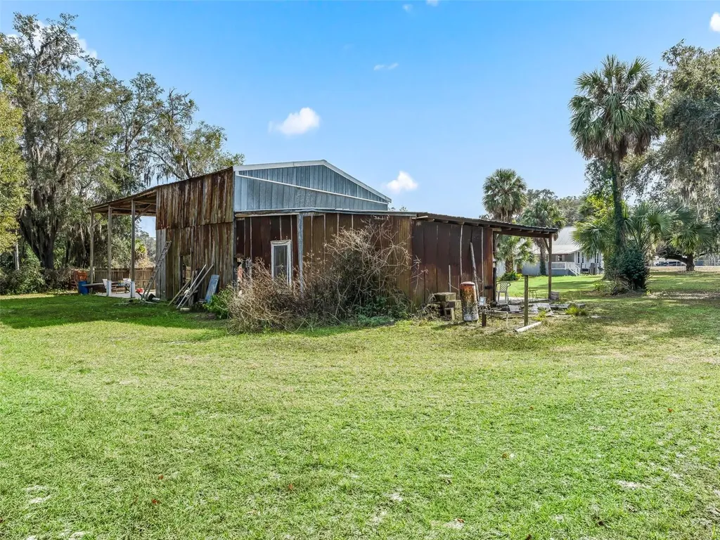 10487 SE Highway 42 Summerfield FL 34491