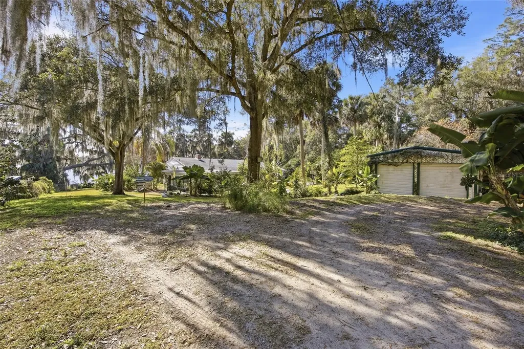 280 Palm Court Umatilla FL 32784