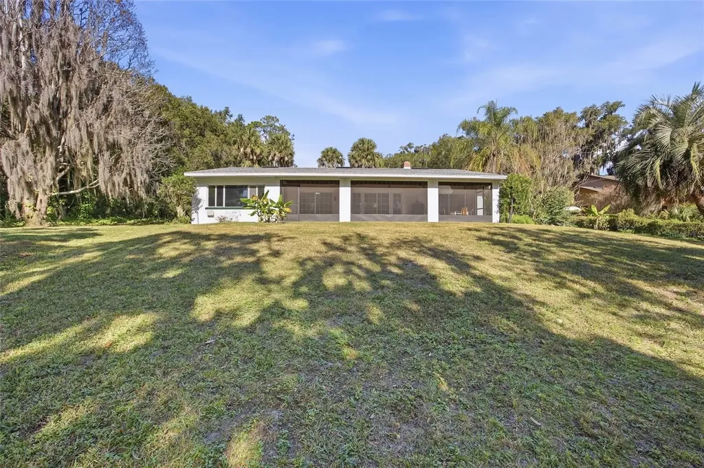 280 Palm Court Umatilla FL 32784