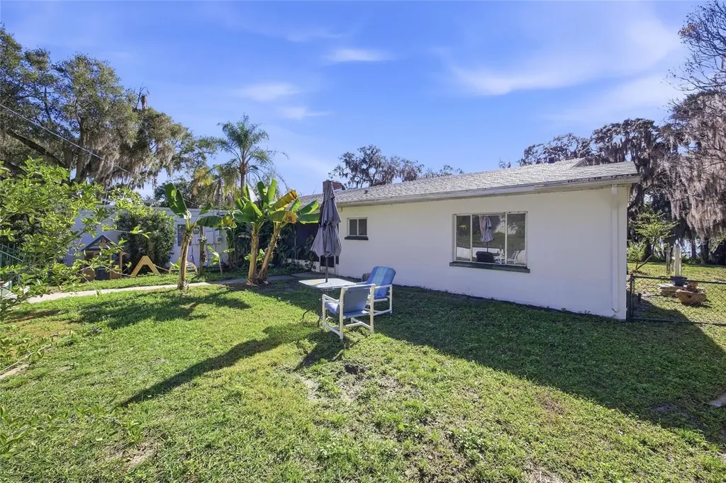 280 Palm Court Umatilla FL 32784