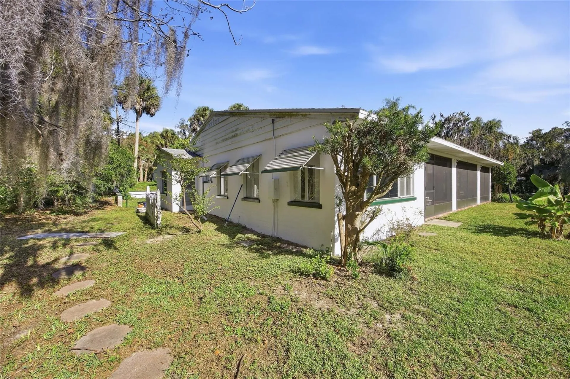 280 Palm Court Umatilla FL 32784