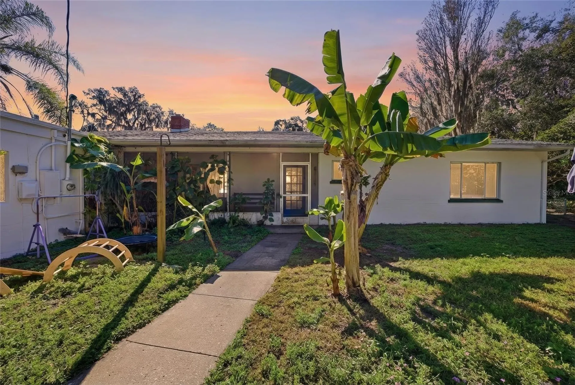 280 Palm Court Umatilla FL 32784