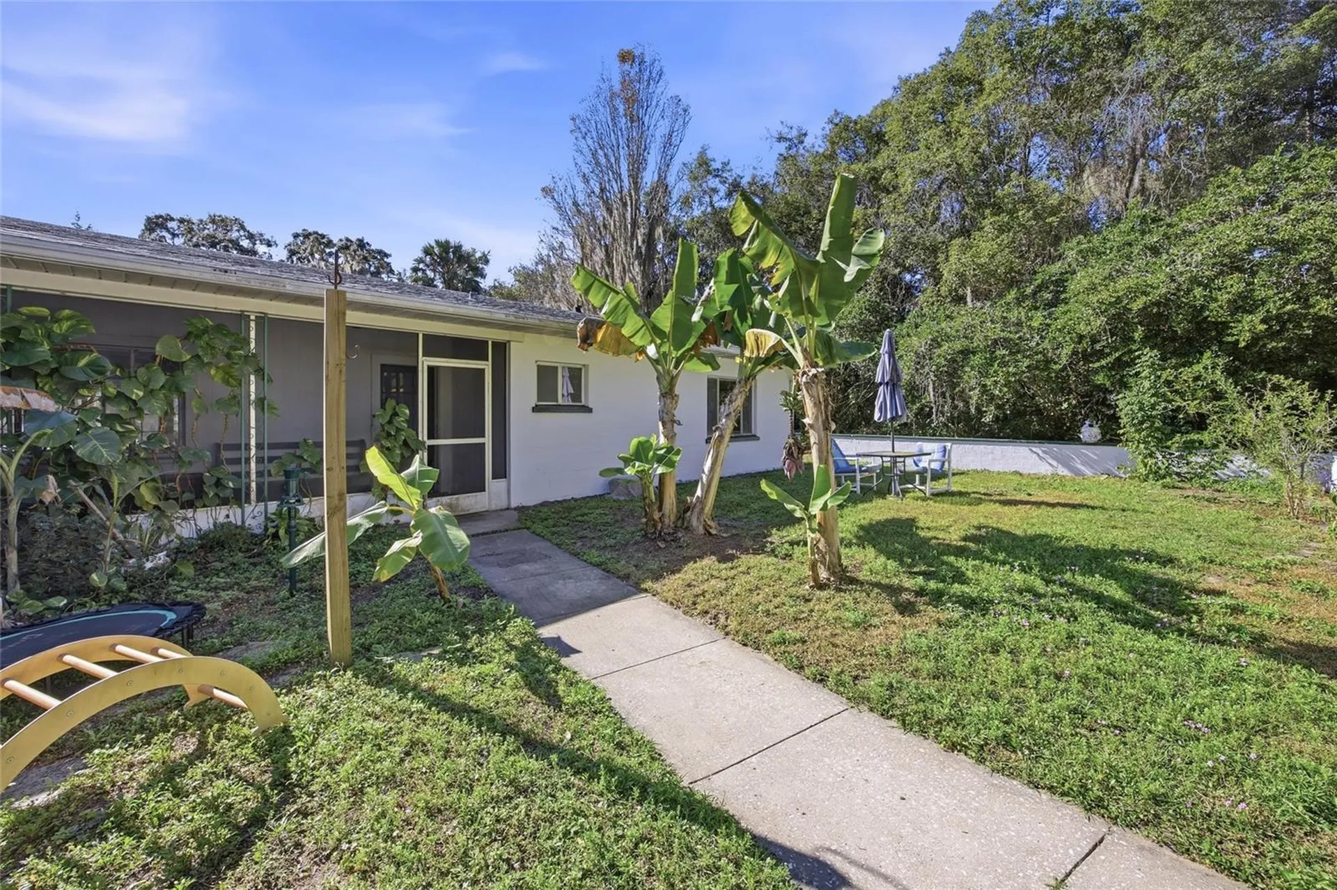 280 Palm Court Umatilla FL 32784