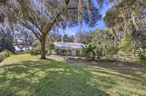 280 Palm Court Umatilla FL 32784