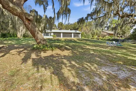 280 Palm Court Umatilla FL 32784