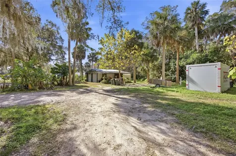 280 Palm Court Umatilla FL 32784