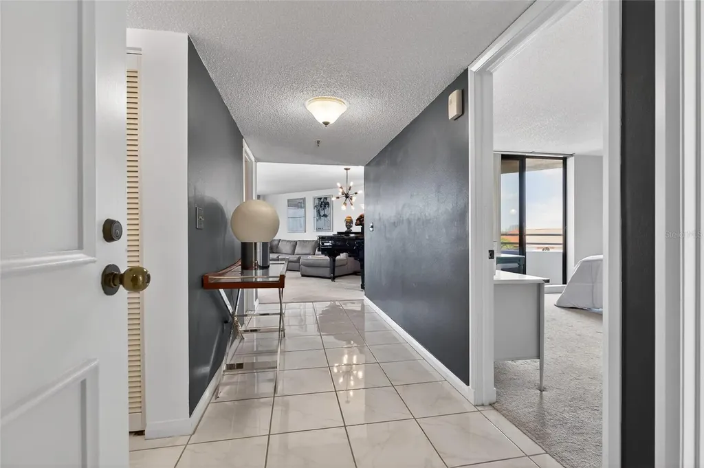 5950 Pelican Bay Plaza S Gulfport FL 33707