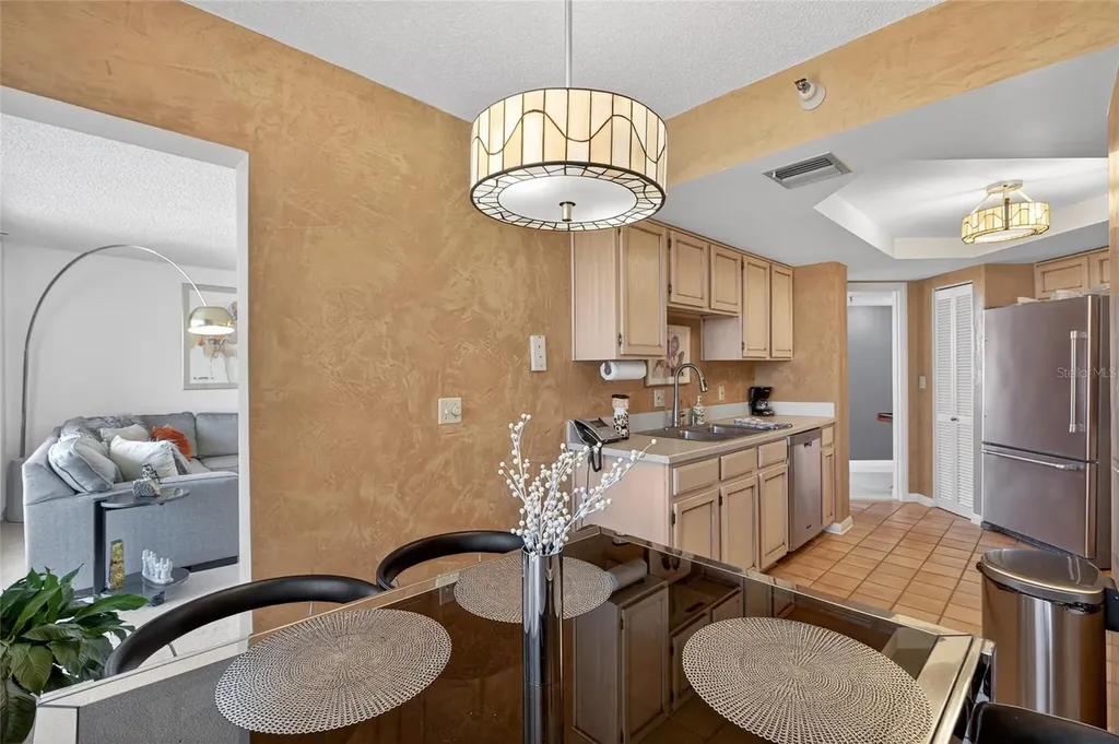 5950 Pelican Bay Plaza S Gulfport FL 33707