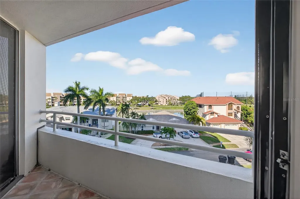 5950 Pelican Bay Plaza S Gulfport FL 33707