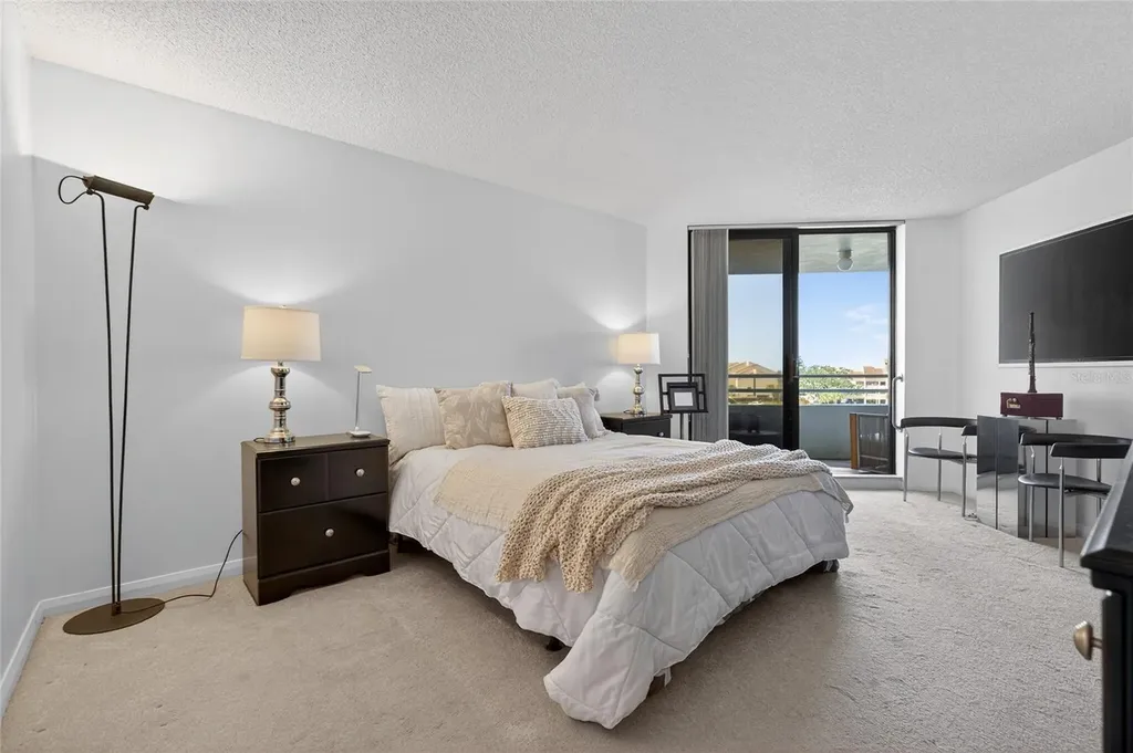 5950 Pelican Bay Plaza S Gulfport FL 33707