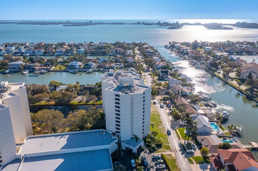 5950 Pelican Bay Plaza S Gulfport FL 33707