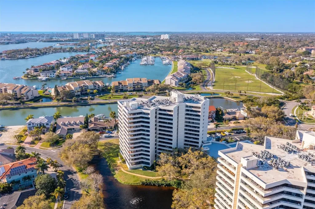 5950 Pelican Bay Plaza S Gulfport FL 33707