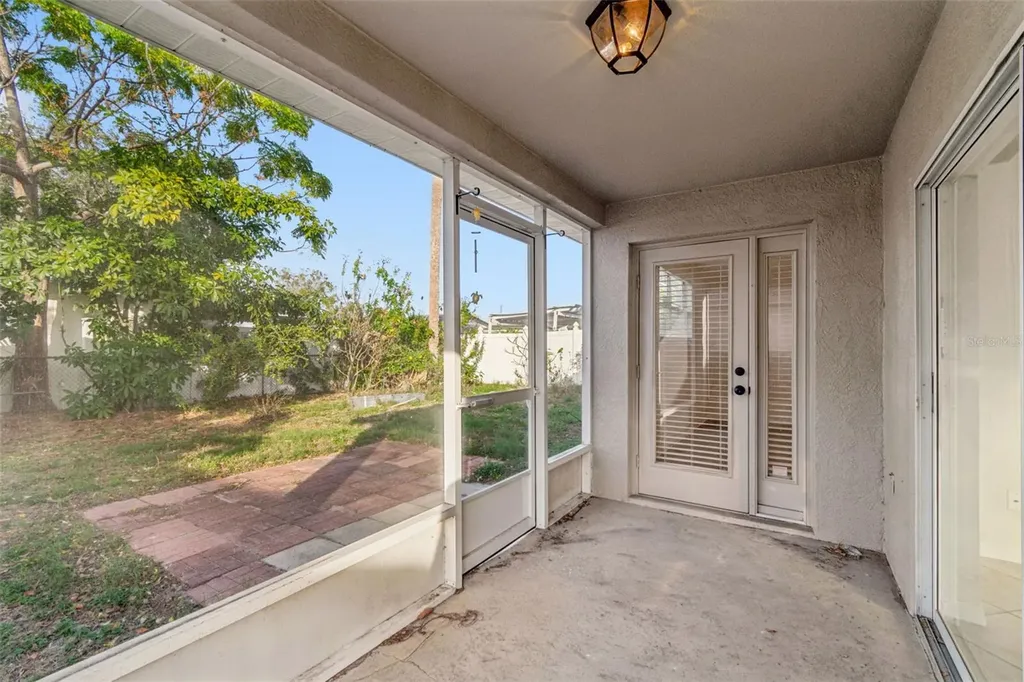 2515 W Leroy Street Tampa FL 33607