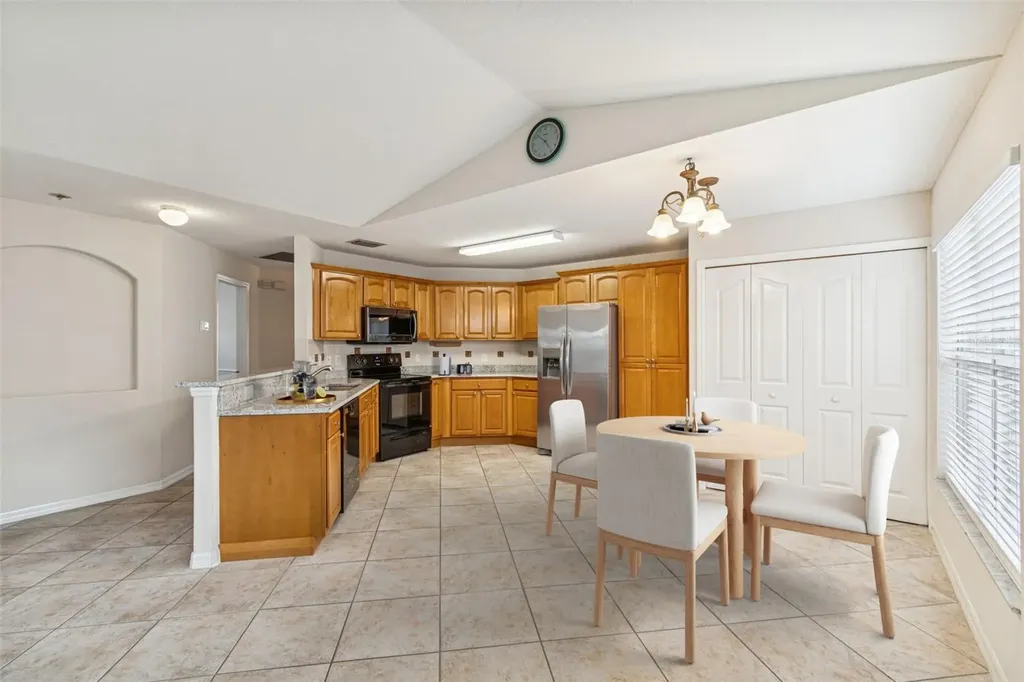 2515 W Leroy Street Tampa FL 33607
