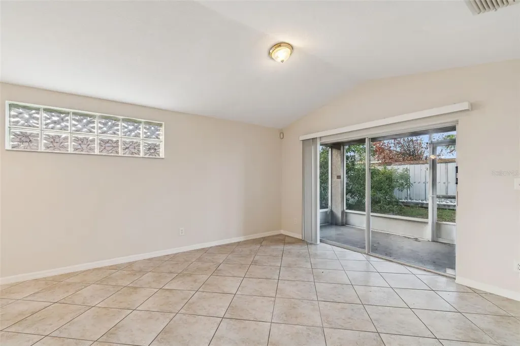 2515 W Leroy Street Tampa FL 33607