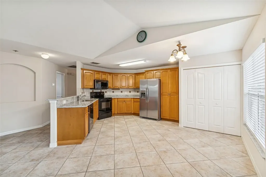 2515 W Leroy Street Tampa FL 33607