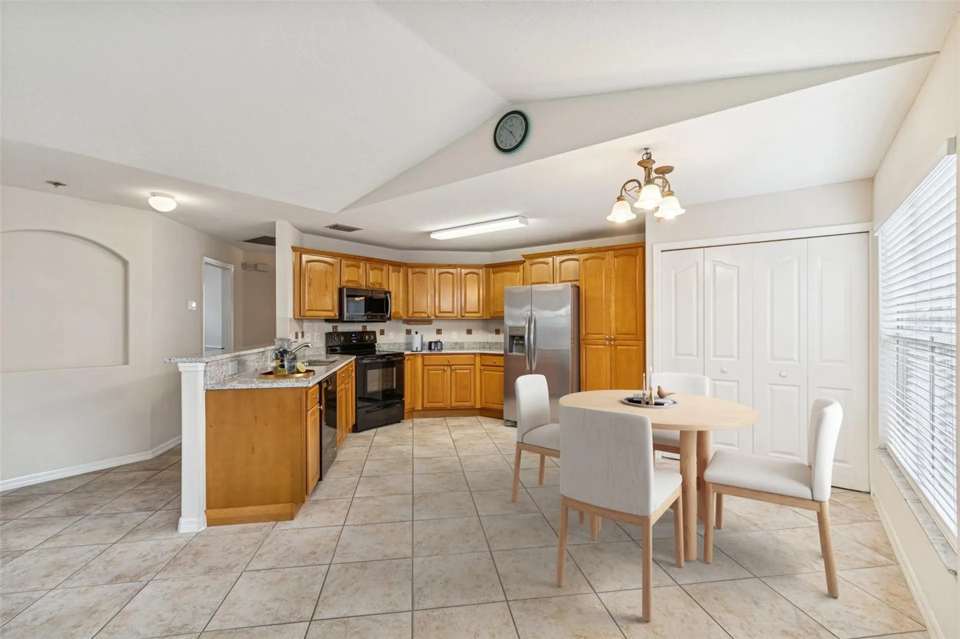 2515 W Leroy Street Tampa FL 33607