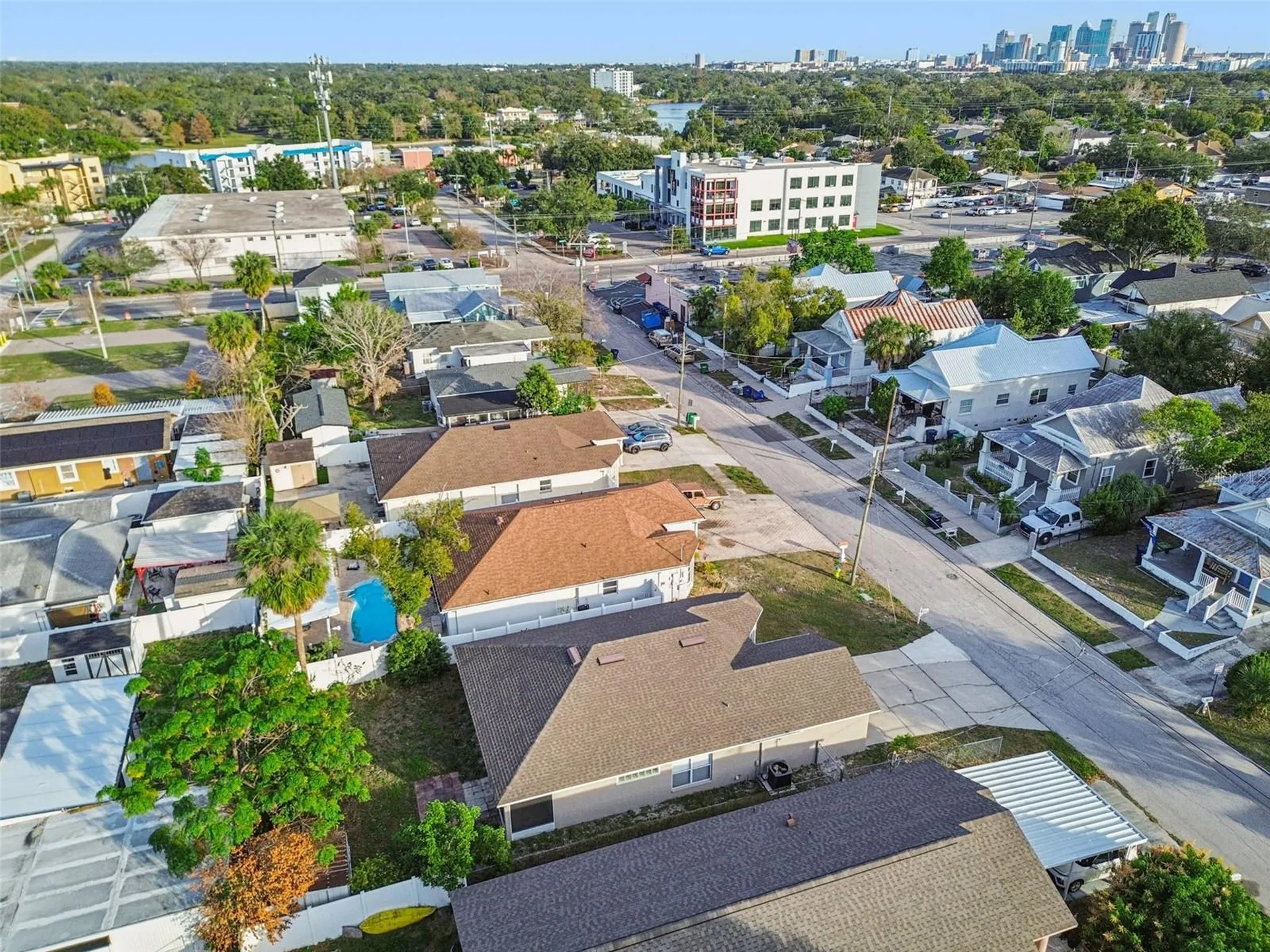 2515 W Leroy Street Tampa FL 33607