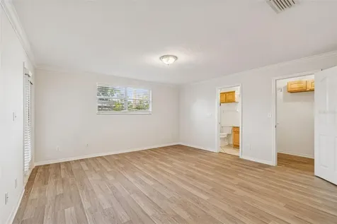 2515 W Leroy Street Tampa FL 33607