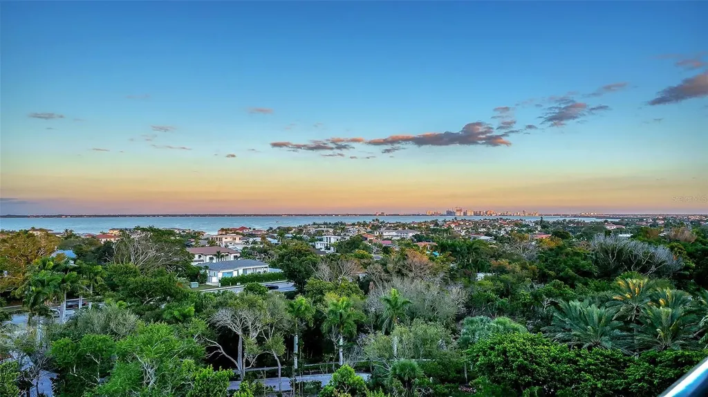 1281 Gulf Of Mexico Drive Longboat Key FL 34228