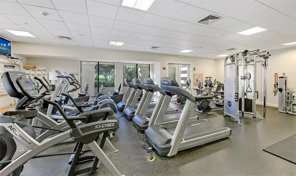 1281 Gulf Of Mexico Drive Longboat Key FL 34228
