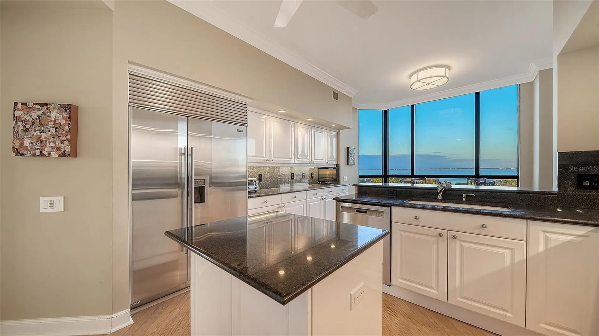 1281 Gulf Of Mexico Drive Longboat Key FL 34228