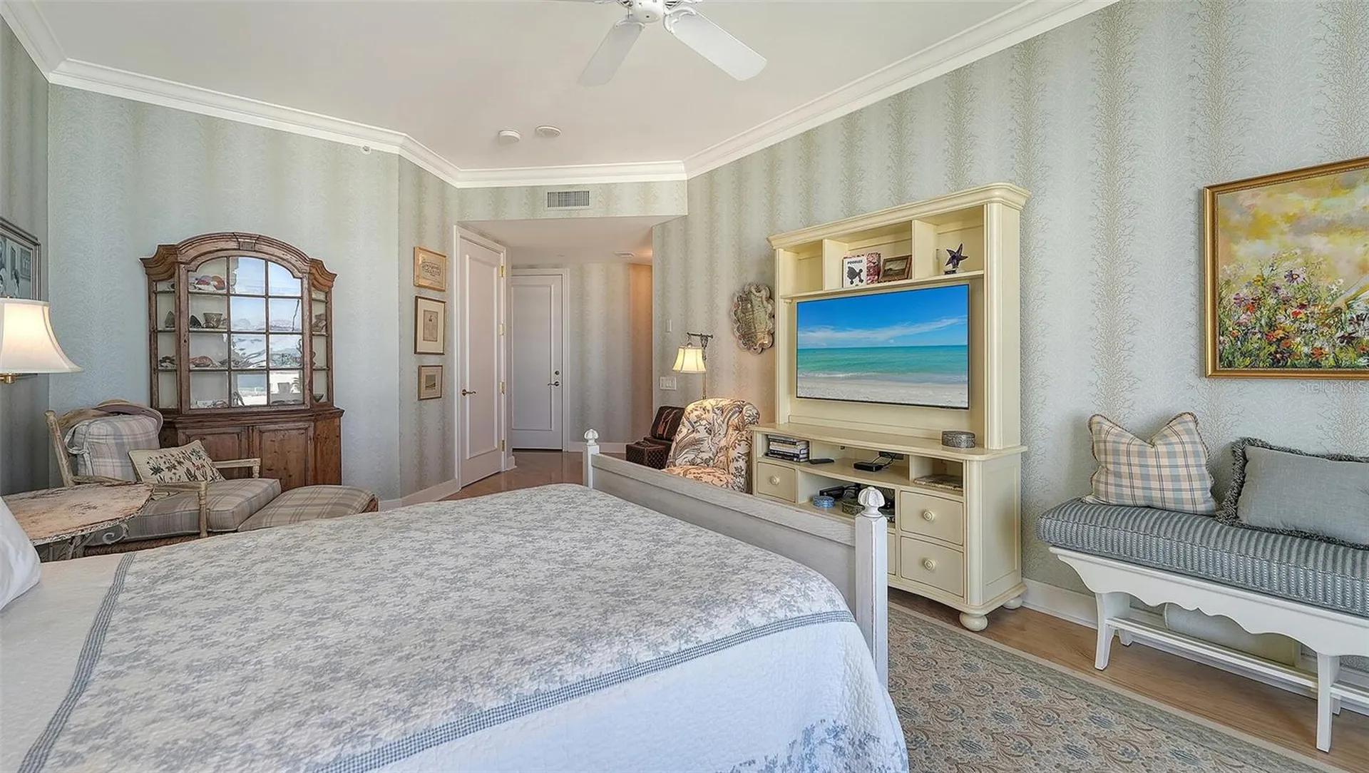1281 Gulf Of Mexico Drive Longboat Key FL 34228