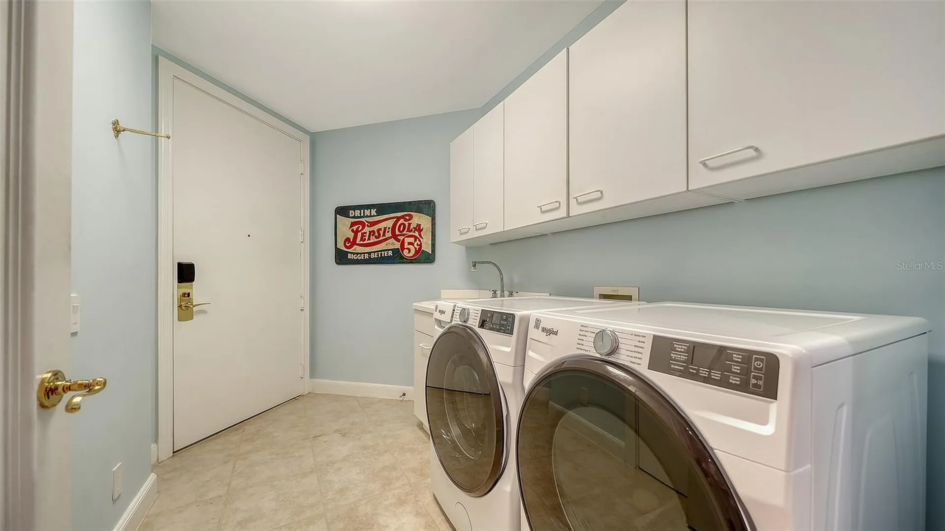 1281 Gulf Of Mexico Drive Longboat Key FL 34228