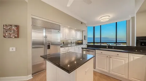 1281 Gulf Of Mexico Drive Longboat Key FL 34228