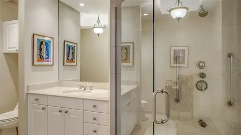 1281 Gulf Of Mexico Drive Longboat Key FL 34228