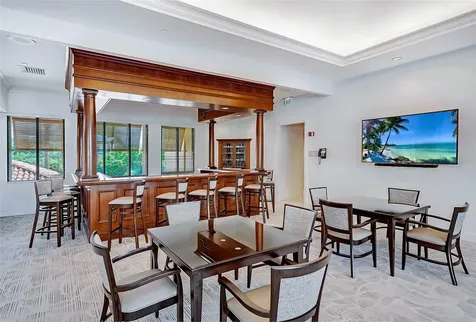 1281 Gulf Of Mexico Drive Longboat Key FL 34228