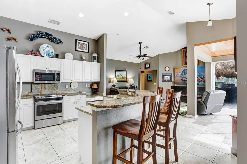 1161 Marina Drive Tarpon Springs FL 34689