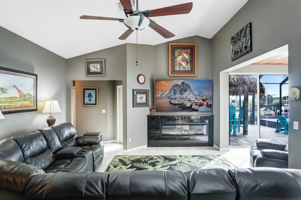 1161 Marina Drive Tarpon Springs FL 34689