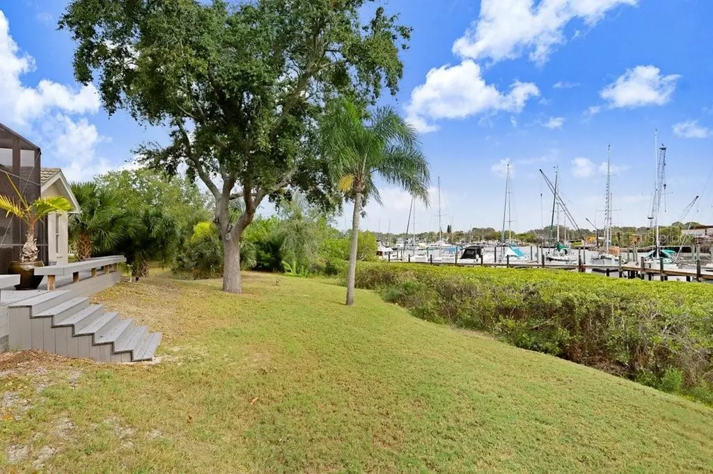 1161 Marina Drive Tarpon Springs FL 34689
