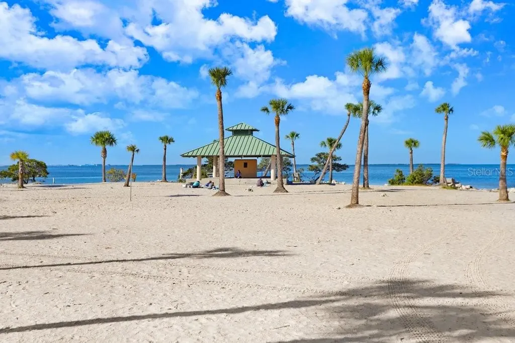 1161 Marina Drive Tarpon Springs FL 34689