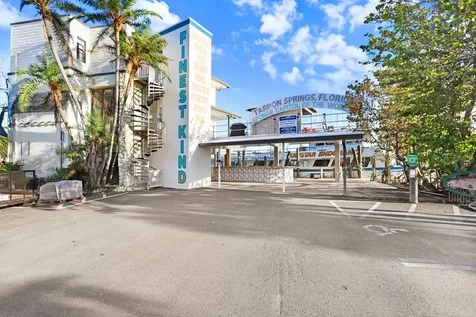 1161 Marina Drive Tarpon Springs FL 34689