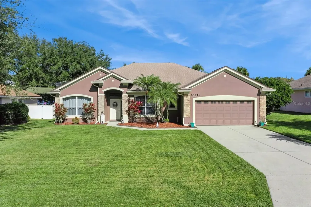 10521 Via Lugano Court Clermont FL 34711