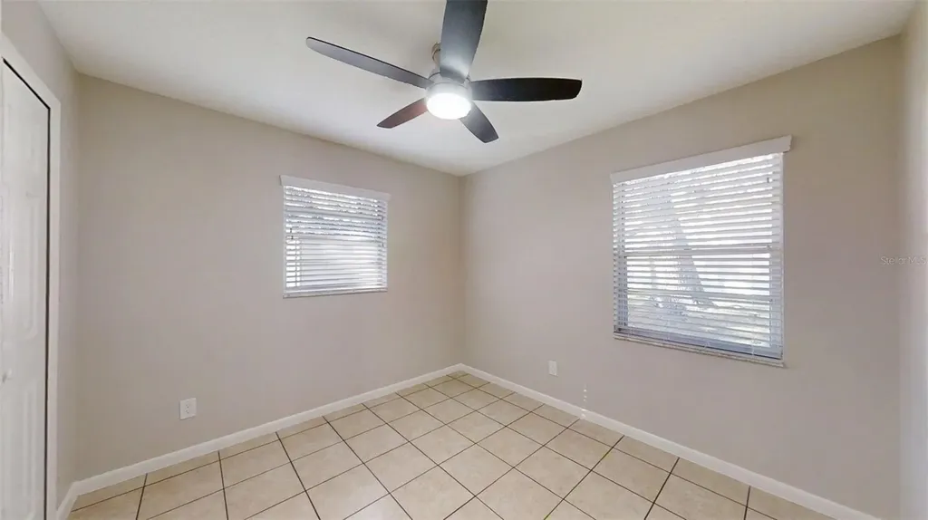 224 W Mcclendon Street Lady Lake FL 32159