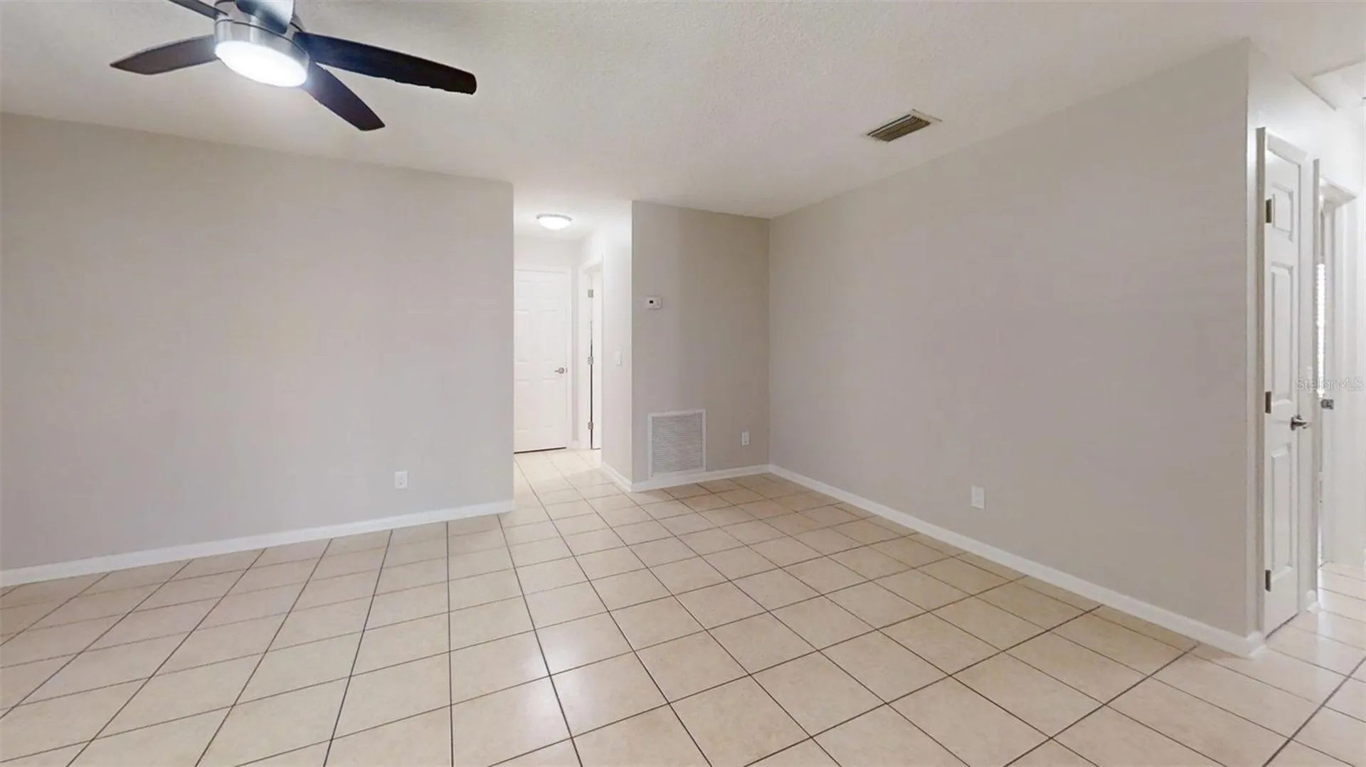 224 W Mcclendon Street Lady Lake FL 32159