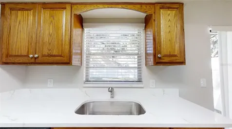 224 W Mcclendon Street Lady Lake FL 32159